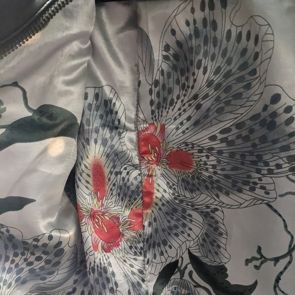 Mackage exclusively for Aritzia brown leather jacket size med in great condition - Picture 12 of 12